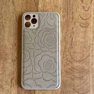 Floral Patterned Tan Phone Case